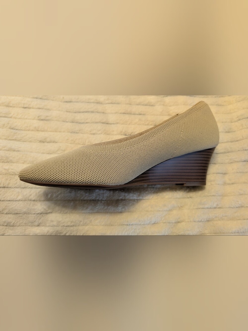 NEW - VIVAIA Women Wedges in Beige - Stylish Comfort